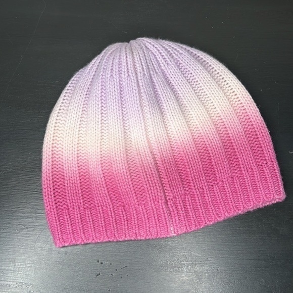 White + Warren Dip Dye Cashmere Beanie in Silver Lilac Combo NWT - Picture 8 of 8